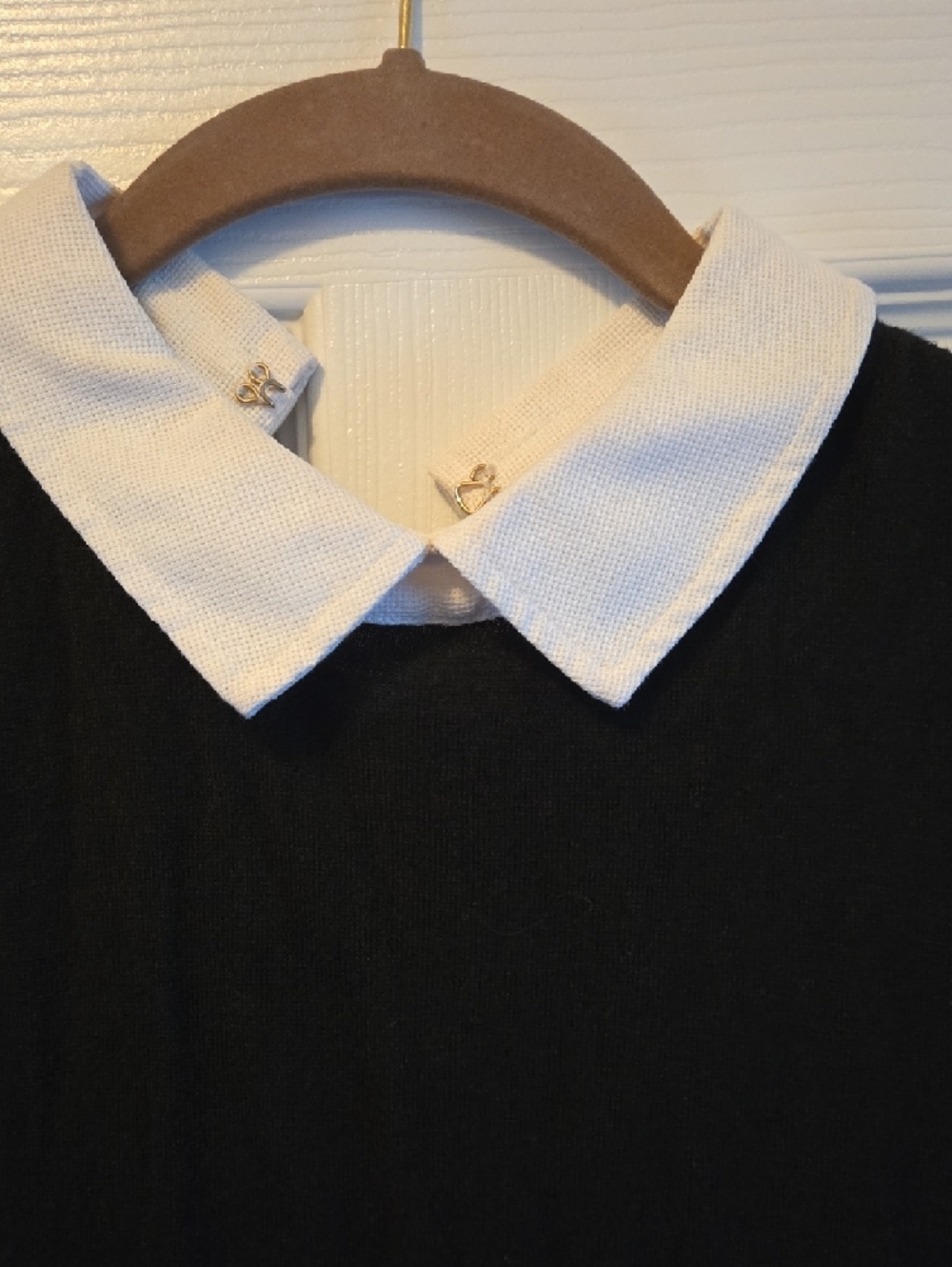 Ann Taylor Black Crewneck Sweater with White Pointed Collar - Picture 2 of 7